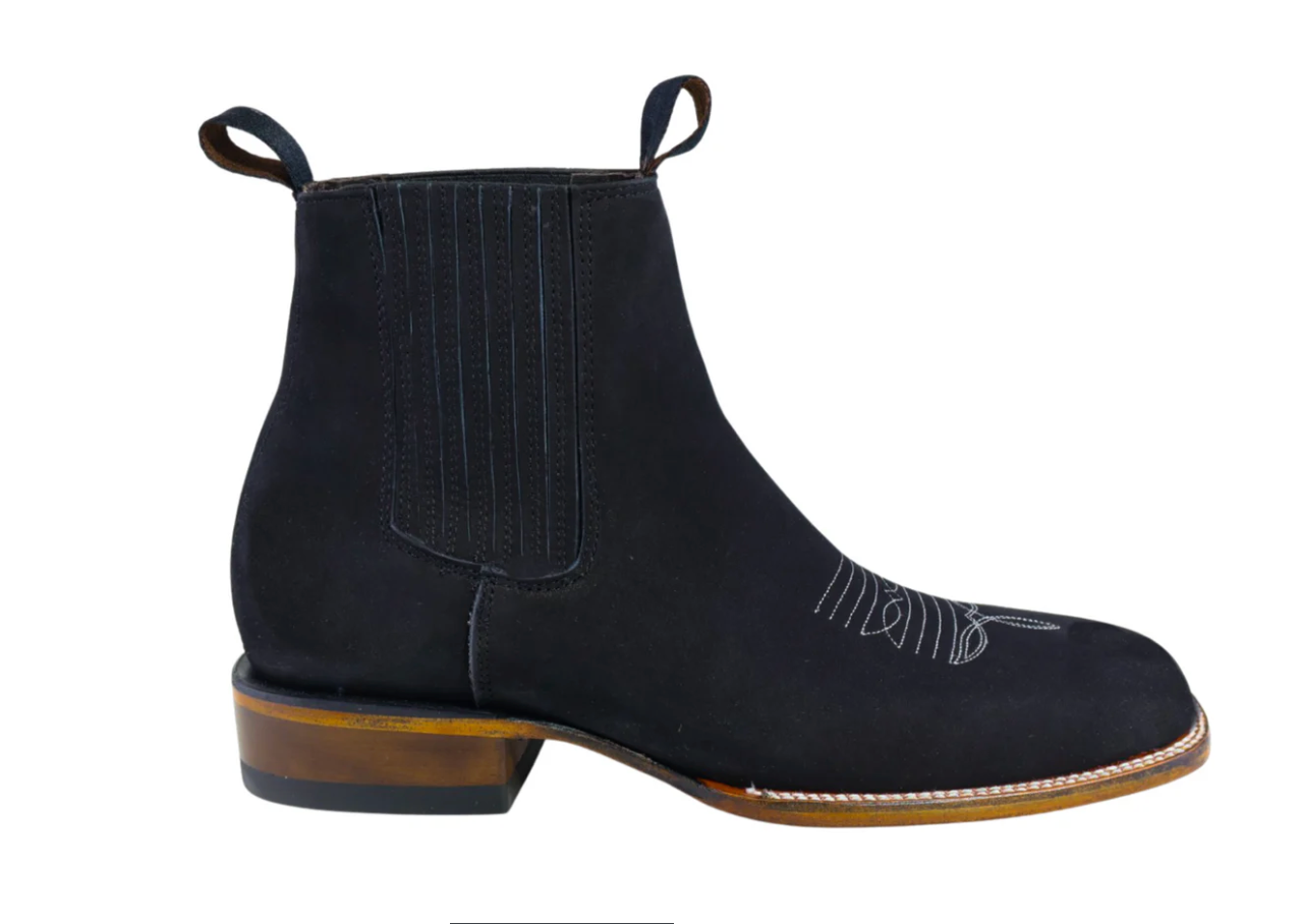 TONY BUCK - Wide Square Toe Short