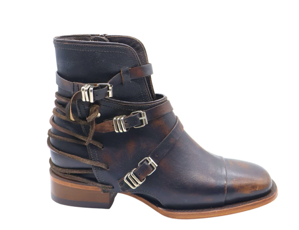 GIPSY - Square Toe Short