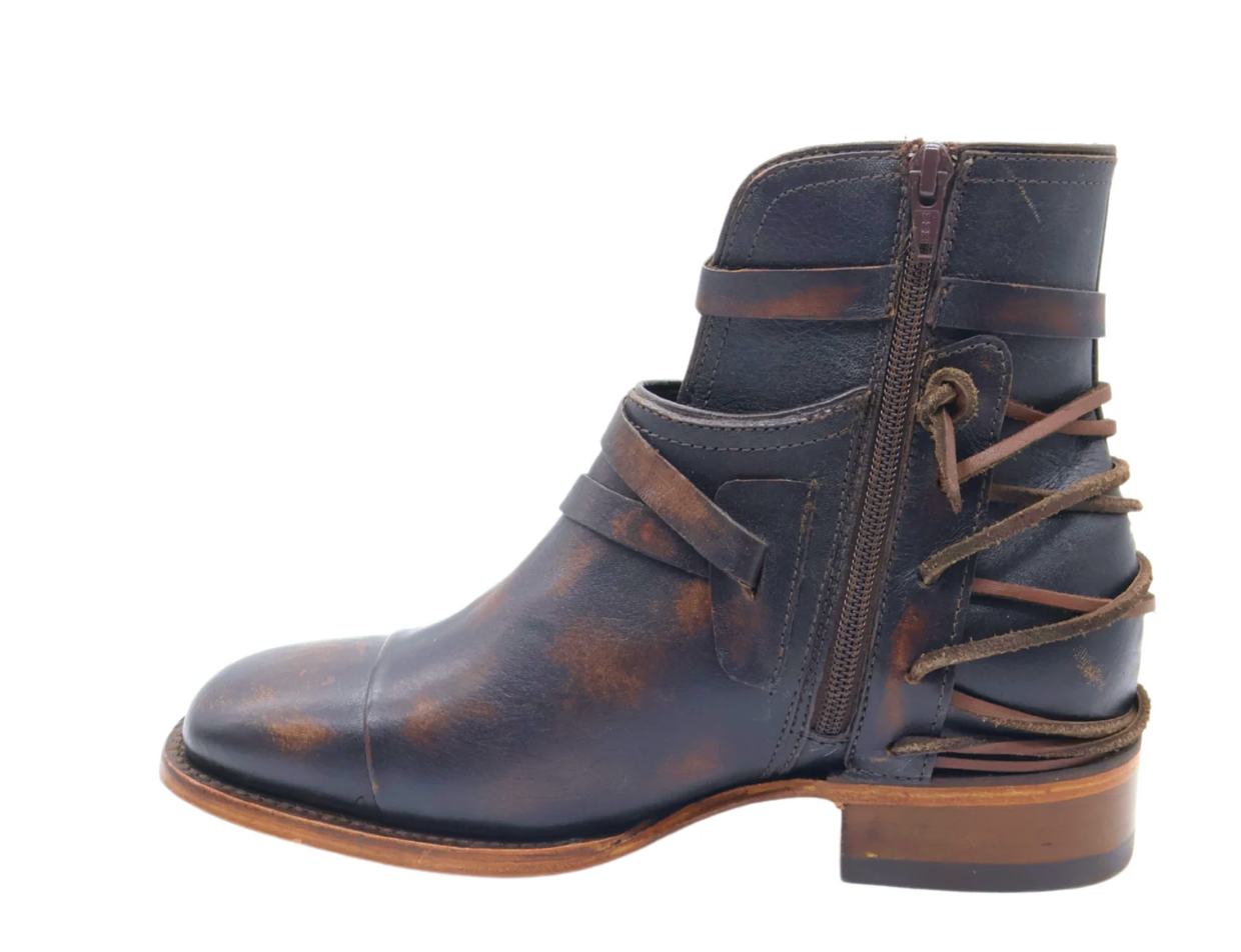 GIPSY - Square Toe Short
