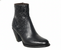 ROBBIE - Round Toe Short