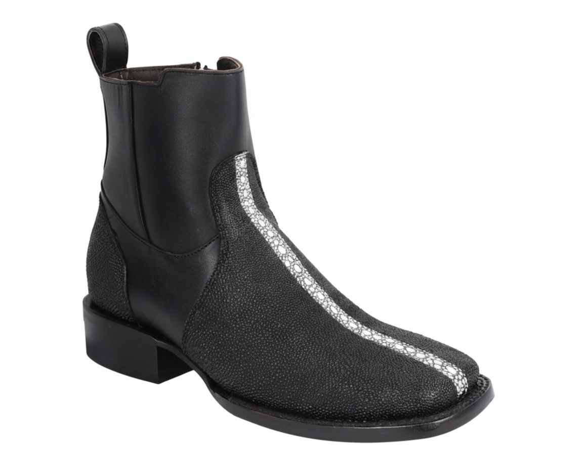 MARTY - Wide Square Toe Short