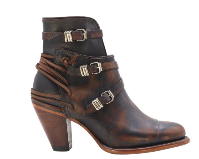 CRUE - Round Toe Short