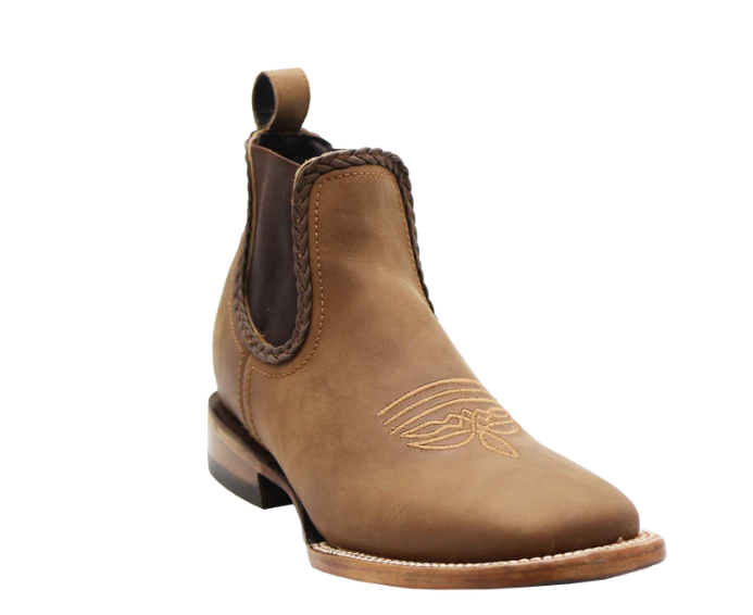 ELLIE - Wide Square Toe Short