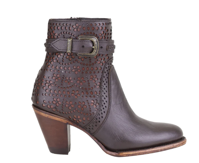 JACKIE - Round Toe Short