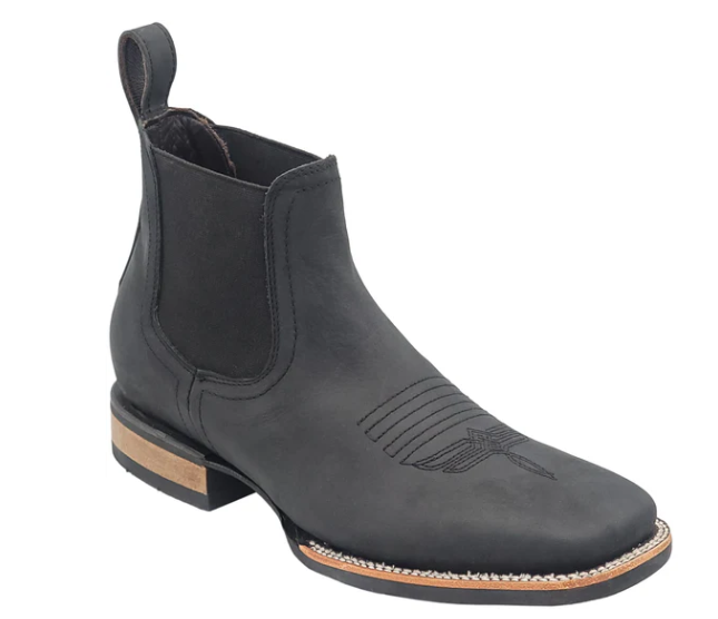 KINGSTON HORSE - Wide Square Toe Short